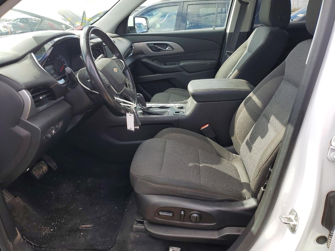 Vehicle/108520_07.jpg