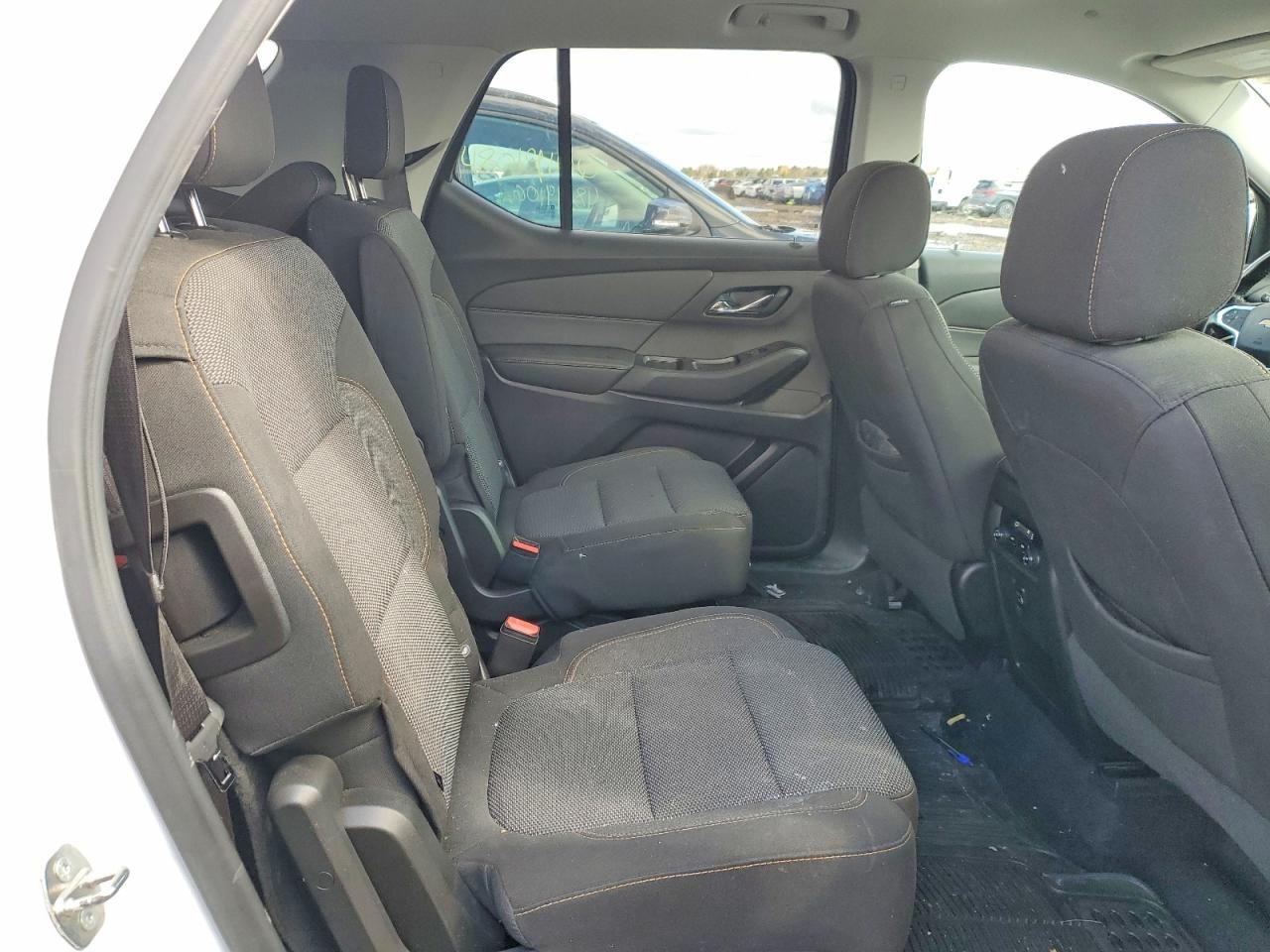 Vehicle/108520_11.jpg