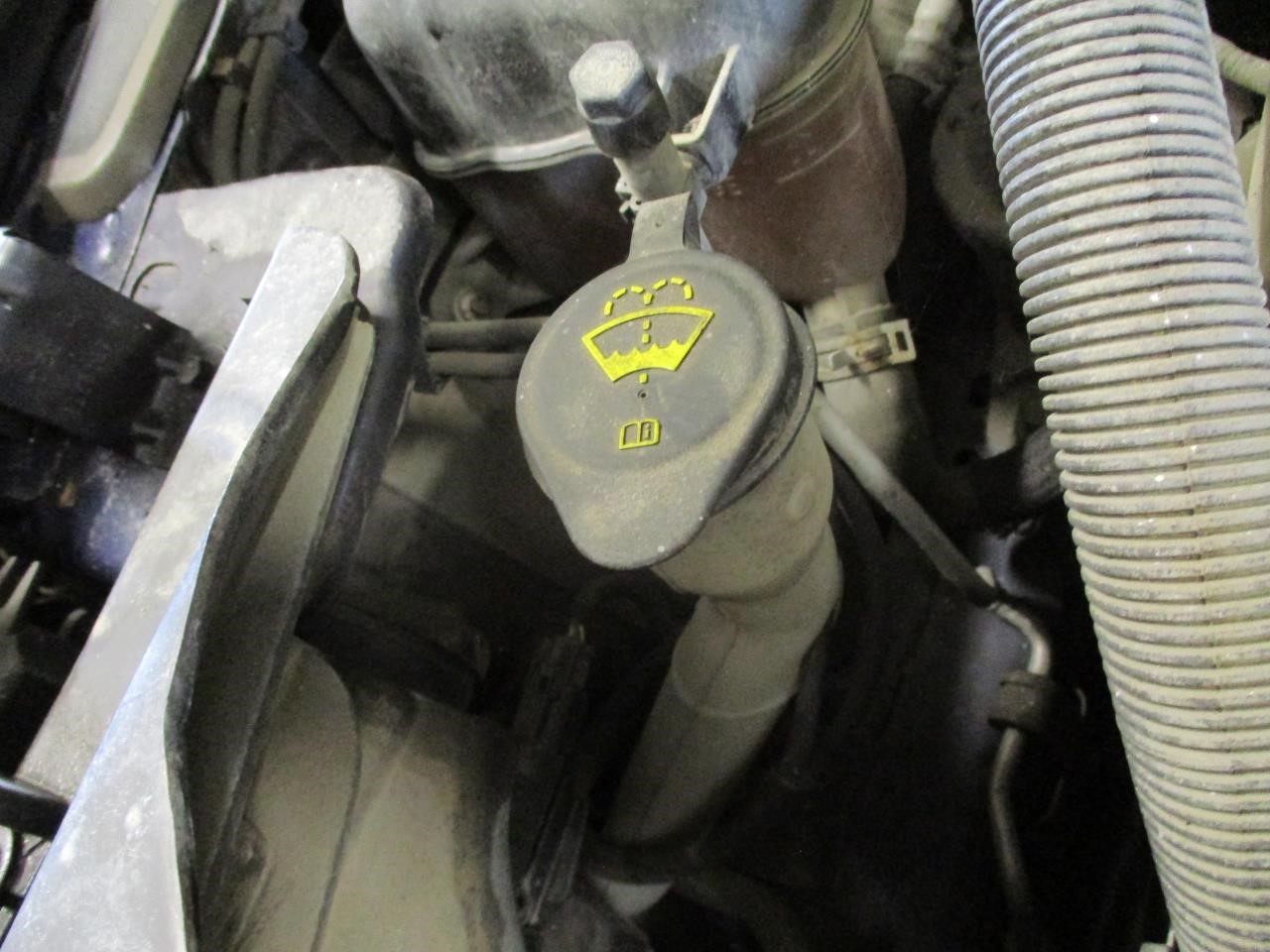 https://f005.backblazeb2.com/file/img-partshotlines-com/Inventory/MA185/Vehicle/109090_09.jpg