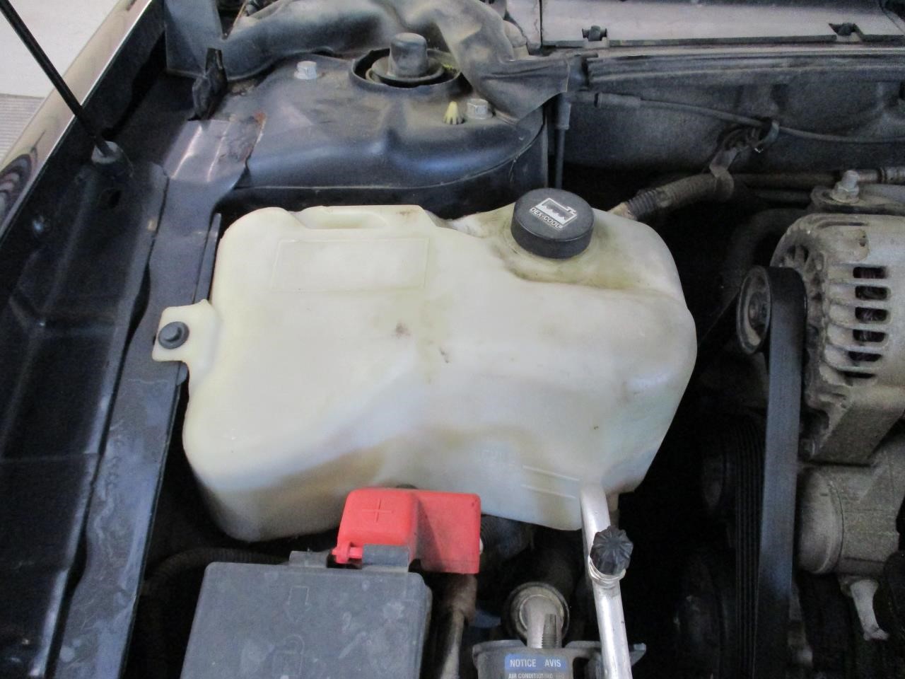 https://f005.backblazeb2.com/file/img-partshotlines-com/Inventory/MA185/Vehicle/109093_11.jpg