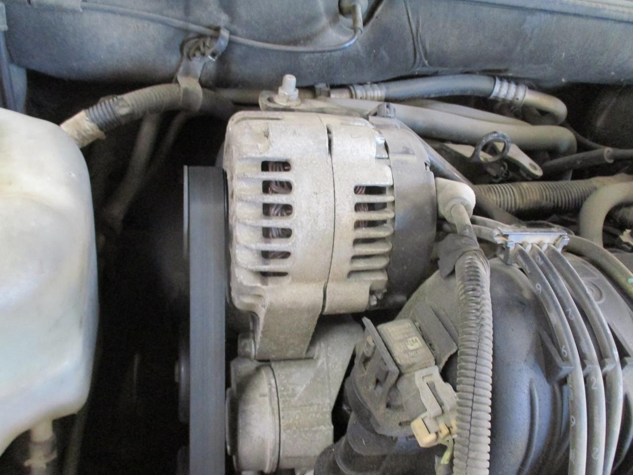 https://f005.backblazeb2.com/file/img-partshotlines-com/Inventory/MA185/Vehicle/109093_12.jpg