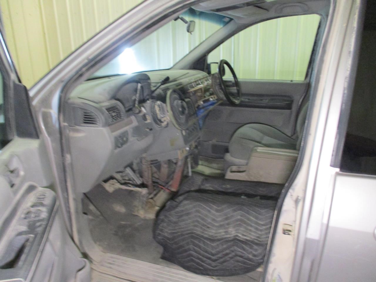 https://f005.backblazeb2.com/file/img-partshotlines-com/Inventory/MA185/Vehicle/109127_02.jpg