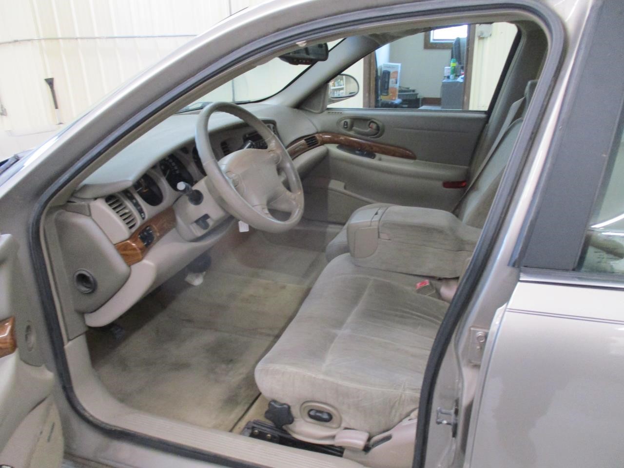 https://f005.backblazeb2.com/file/img-partshotlines-com/Inventory/MA185/Vehicle/109179_02.jpg