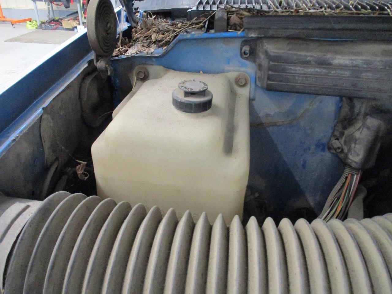 https://f005.backblazeb2.com/file/img-partshotlines-com/Inventory/MA185/Vehicle/109431_10.jpg