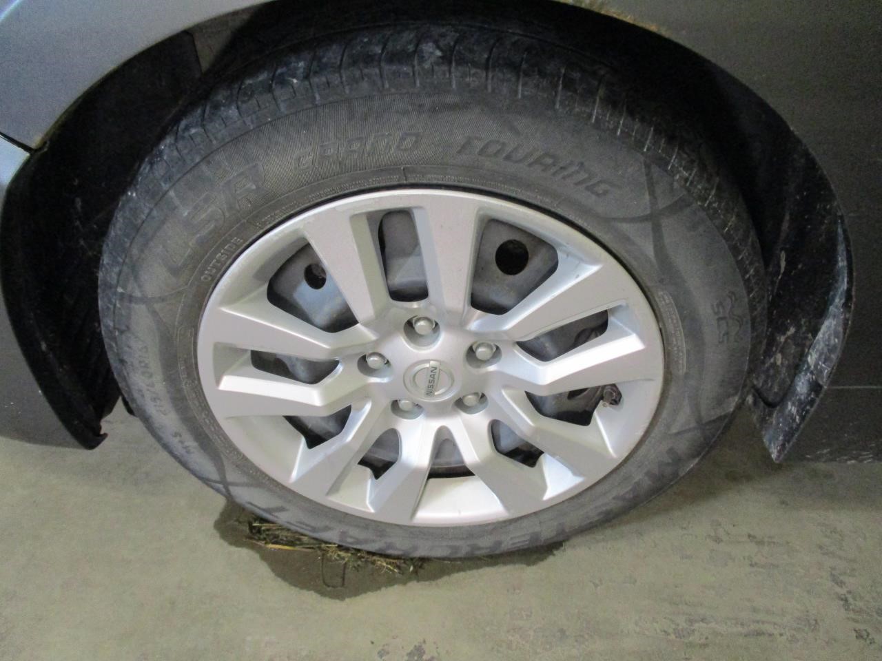 Vehicle/109488_06.jpg