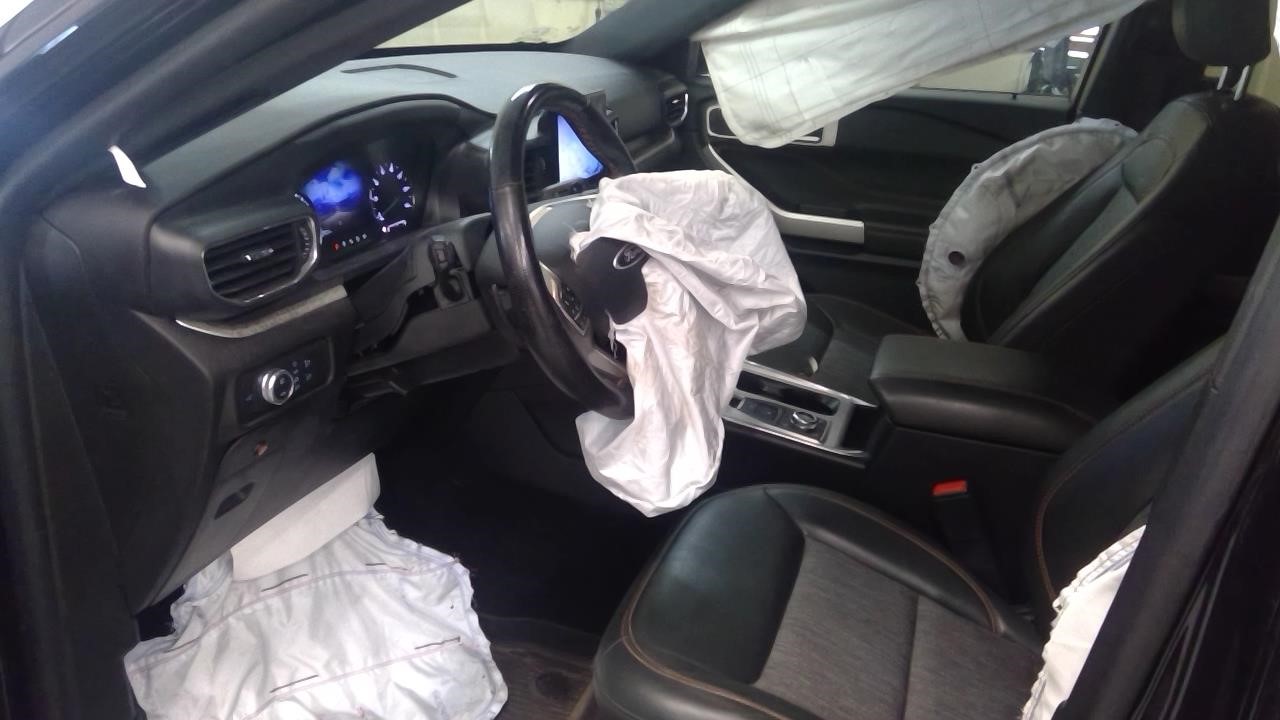 Vehicle/109494_04.jpg