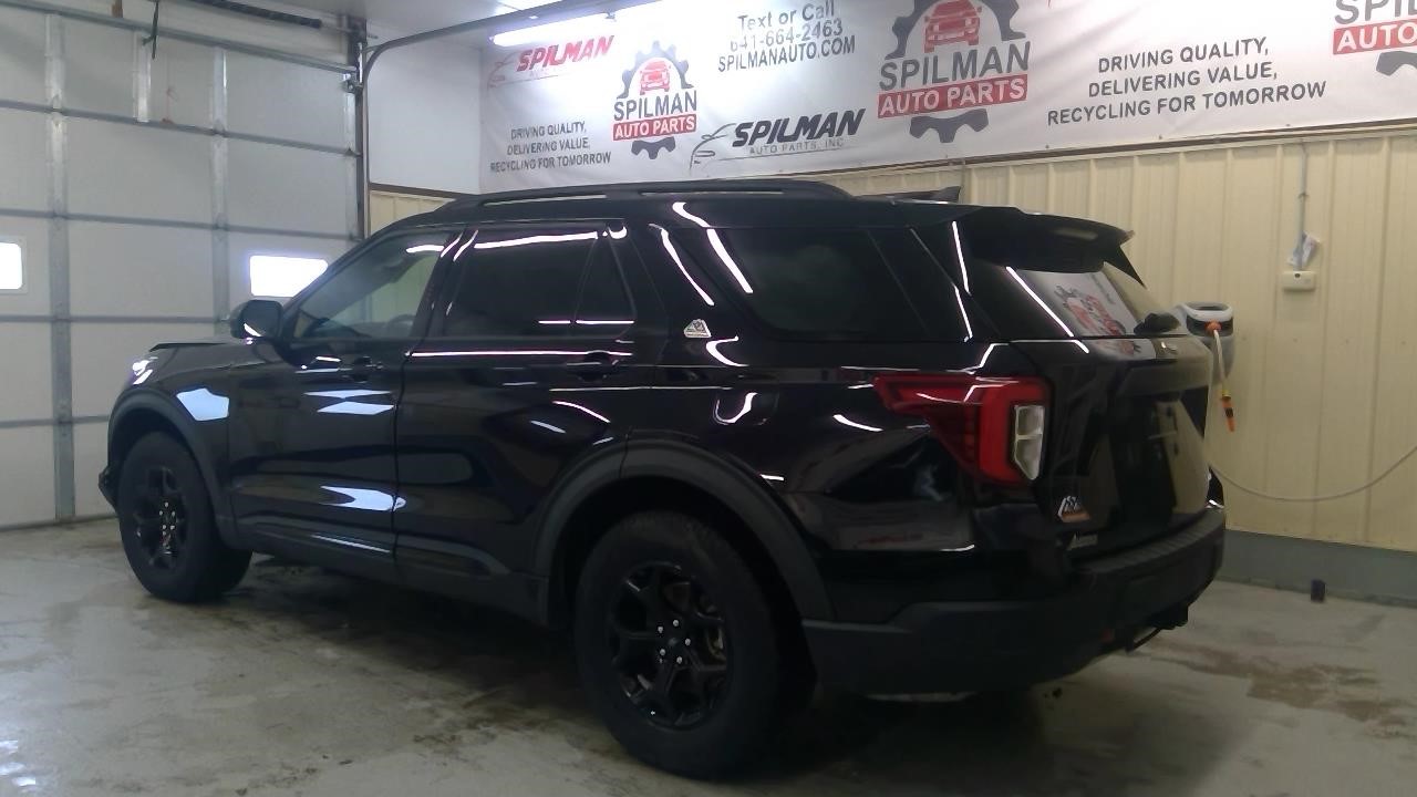 Vehicle/109494_10.jpg