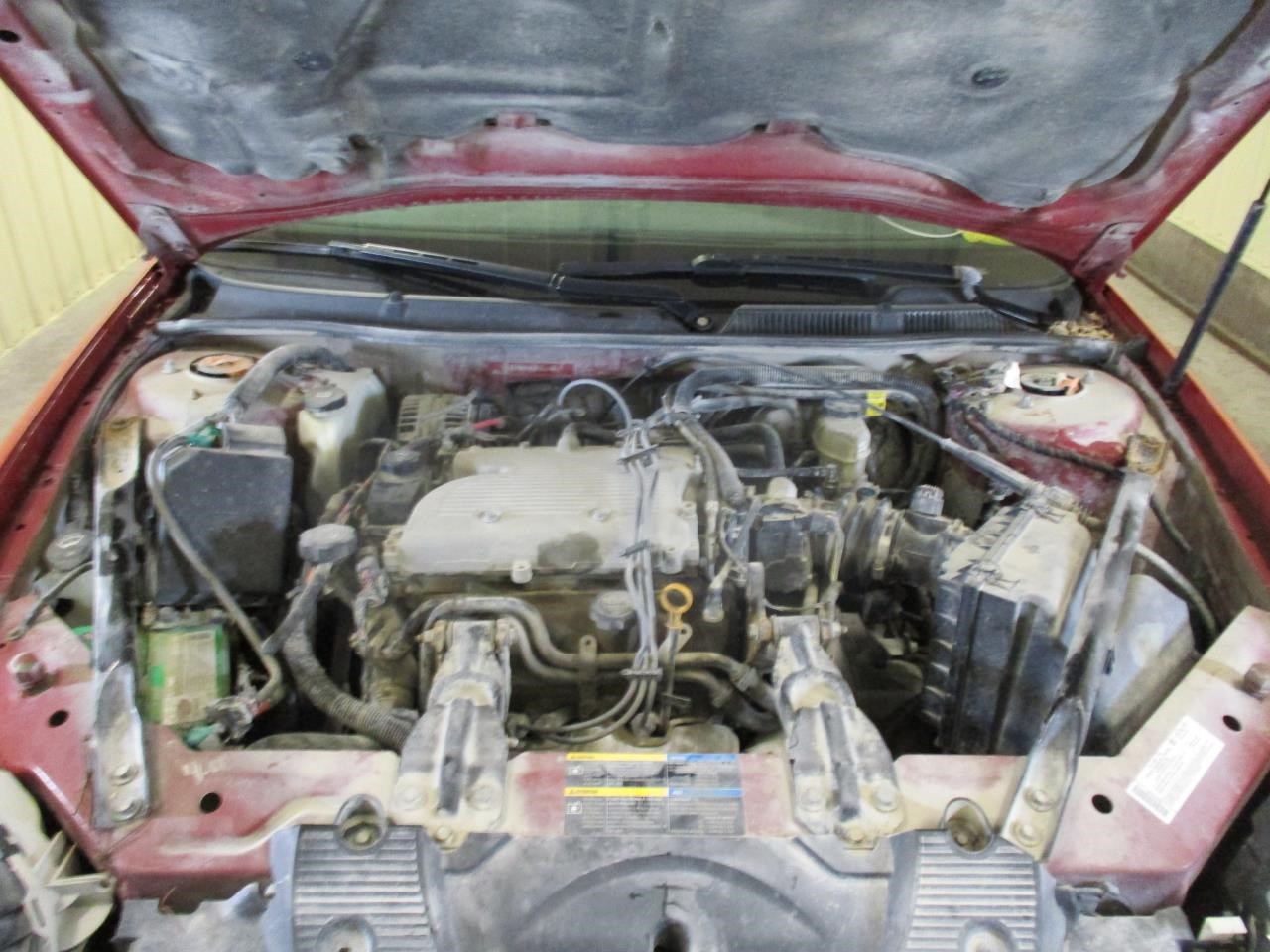 https://f005.backblazeb2.com/file/img-partshotlines-com/Inventory/MA185/Vehicle/109653_08.jpg