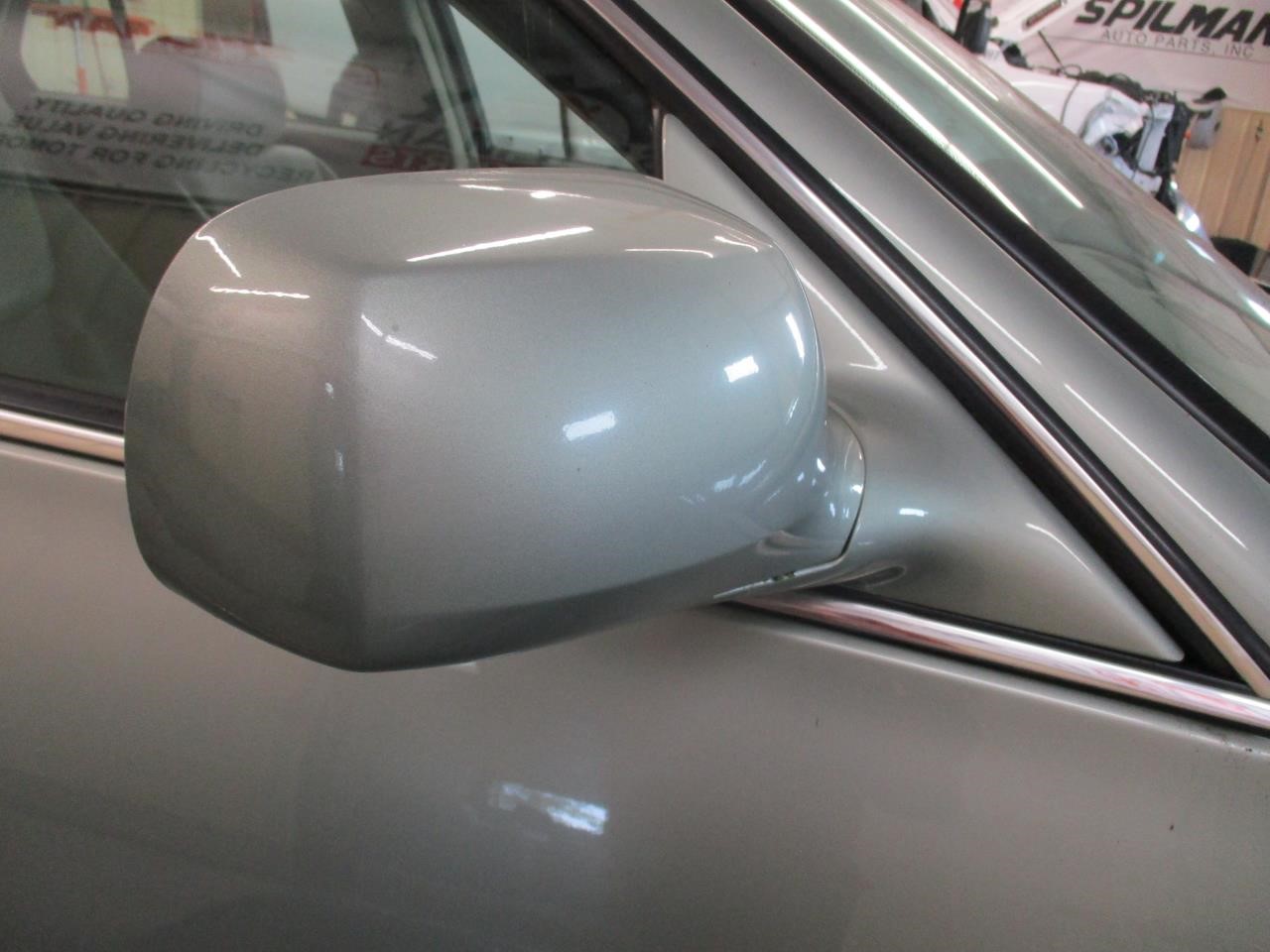 https://f005.backblazeb2.com/file/img-partshotlines-com/Inventory/MA185/Vehicle/109679_06.jpg