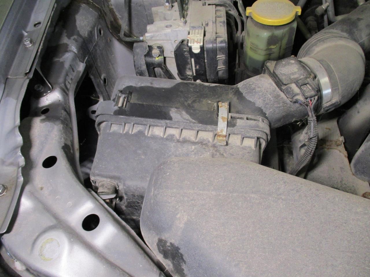 https://f005.backblazeb2.com/file/img-partshotlines-com/Inventory/MA185/Vehicle/109723_11.jpg