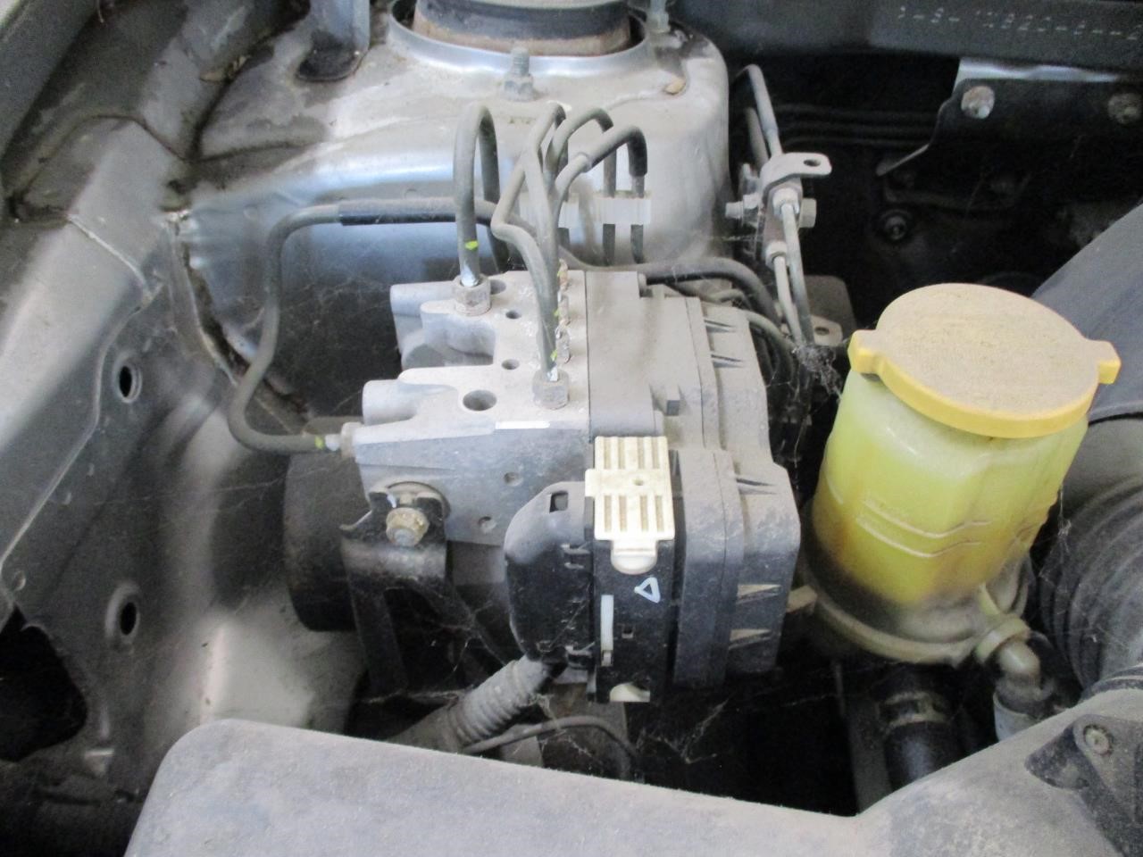 https://f005.backblazeb2.com/file/img-partshotlines-com/Inventory/MA185/Vehicle/109726_12.jpg