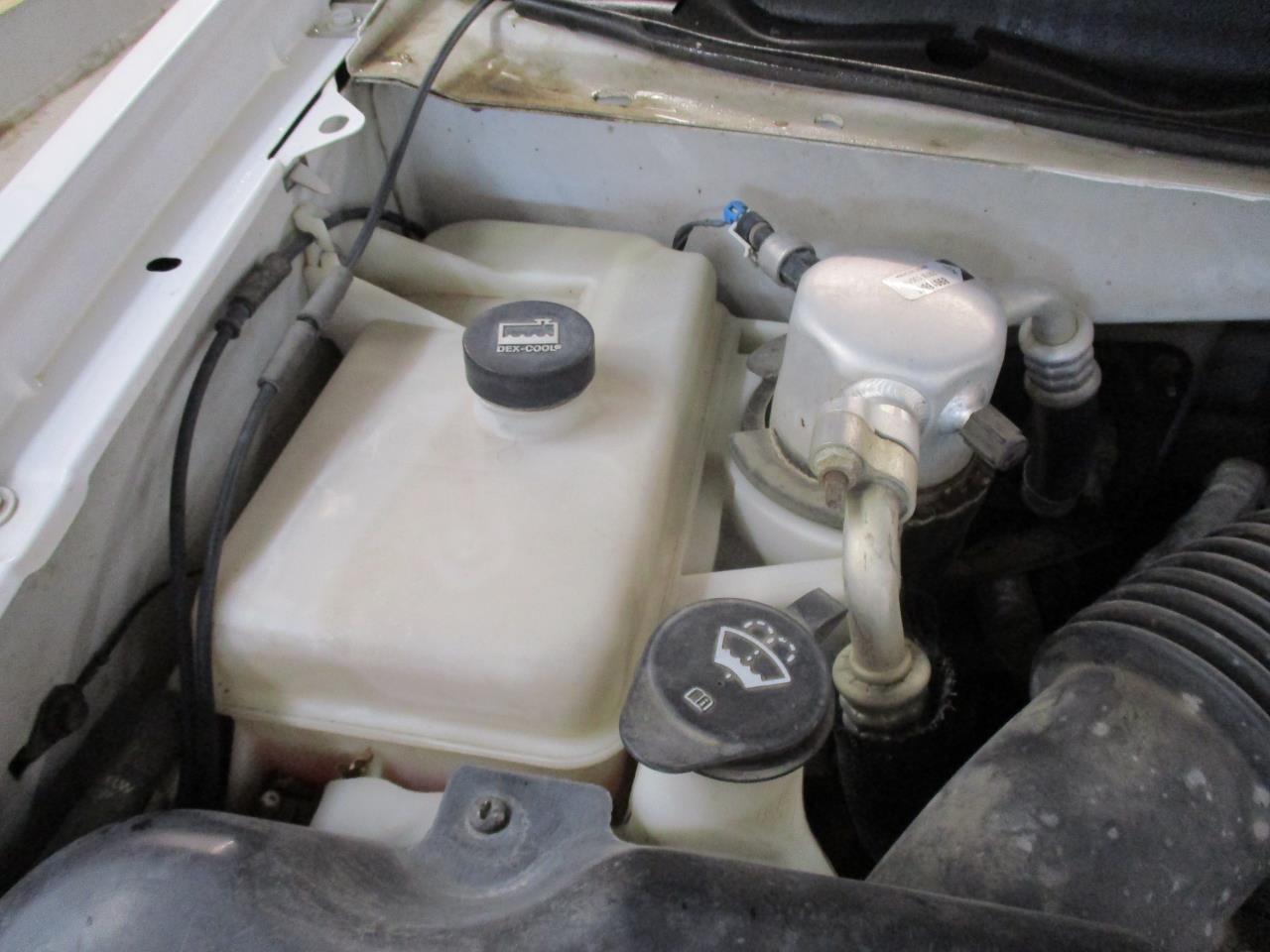 https://f005.backblazeb2.com/file/img-partshotlines-com/Inventory/MA185/Vehicle/109839_12.jpg