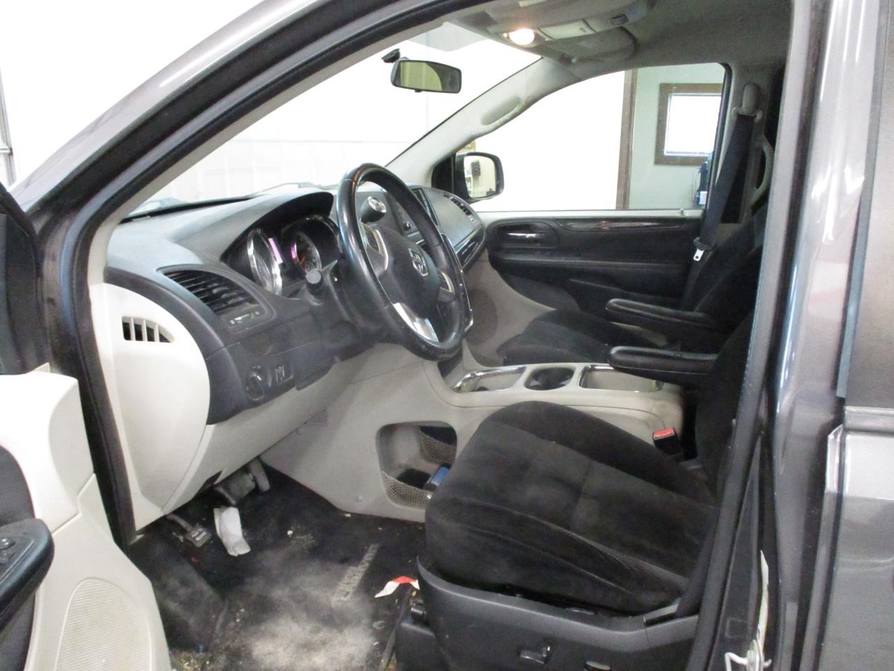 https://f005.backblazeb2.com/file/img-partshotlines-com/Inventory/MA185/Vehicle/110095_02.jpg