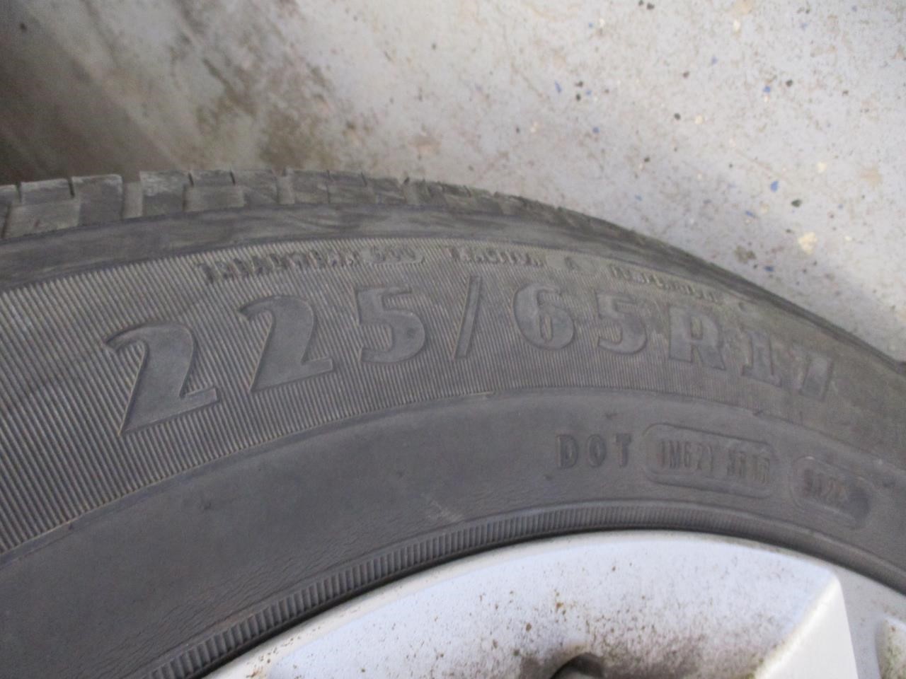 https://f005.backblazeb2.com/file/img-partshotlines-com/Inventory/MA185/Vehicle/110095_08.jpg