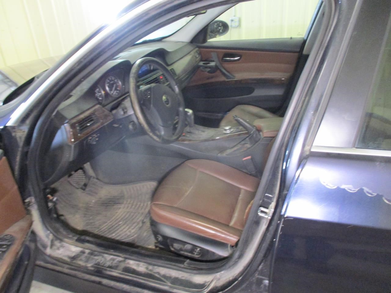 https://f005.backblazeb2.com/file/img-partshotlines-com/Inventory/MA185/Vehicle/110106_02.jpg