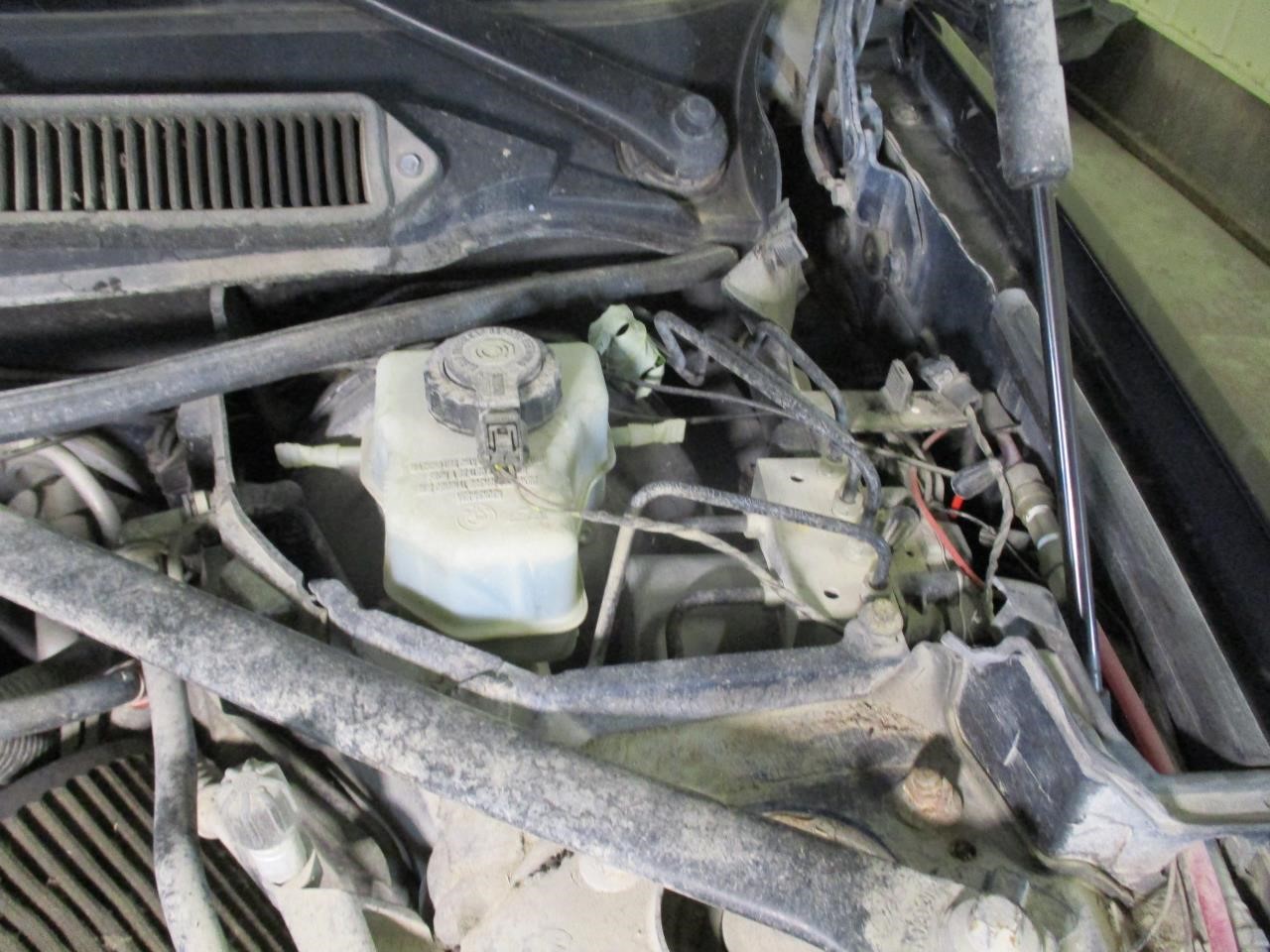 https://f005.backblazeb2.com/file/img-partshotlines-com/Inventory/MA185/Vehicle/110106_11.jpg