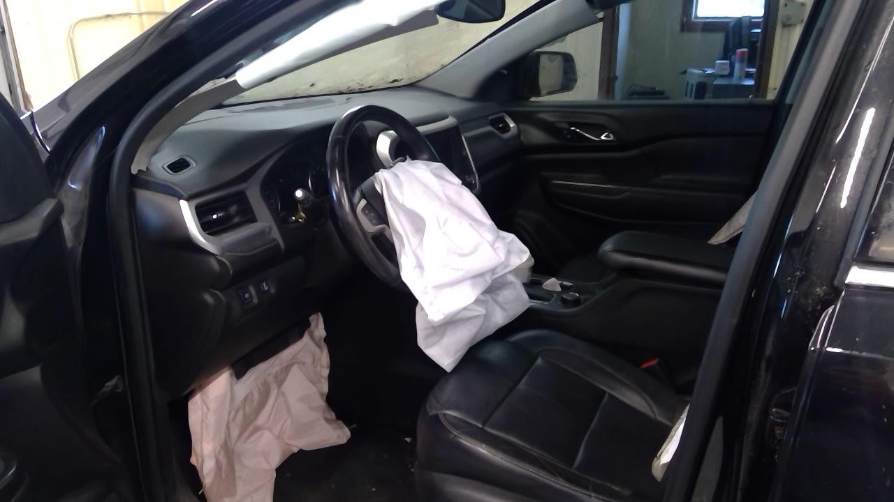 Vehicle/110237_02.jpg