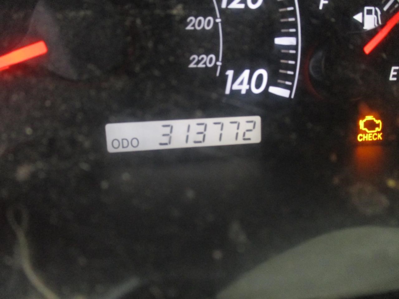 https://f005.backblazeb2.com/file/img-partshotlines-com/Inventory/MA185/Vehicle/110323_03.jpg