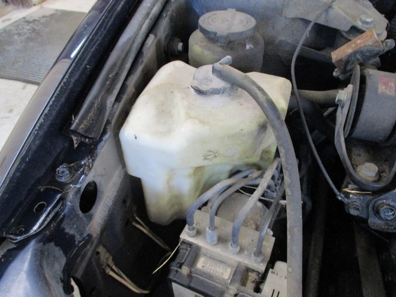 https://f005.backblazeb2.com/file/img-partshotlines-com/Inventory/MA185/Vehicle/110323_11.jpg