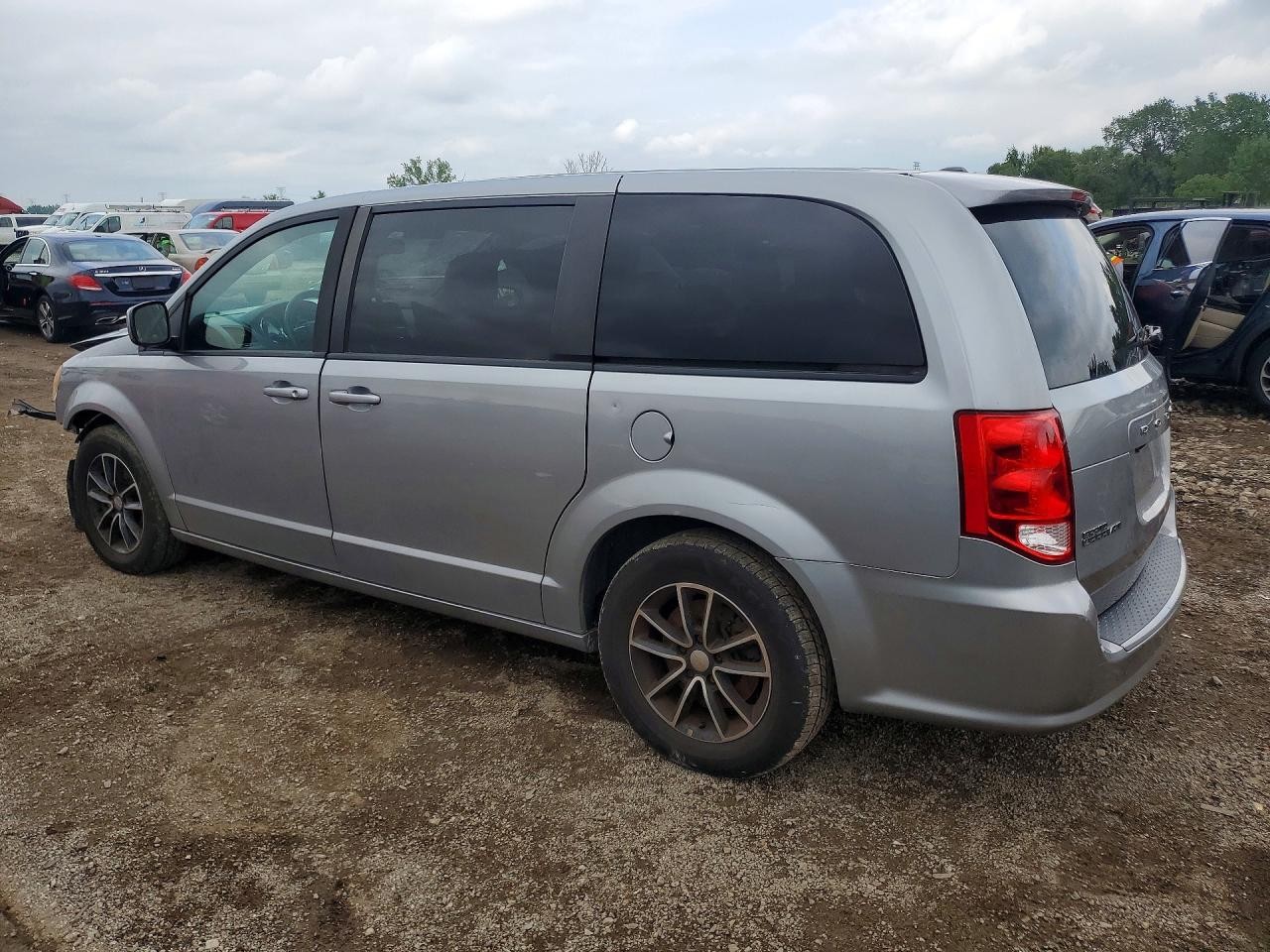 https://f005.backblazeb2.com/file/img-partshotlines-com/Inventory/MA185/Vehicle/110491_02.jpg