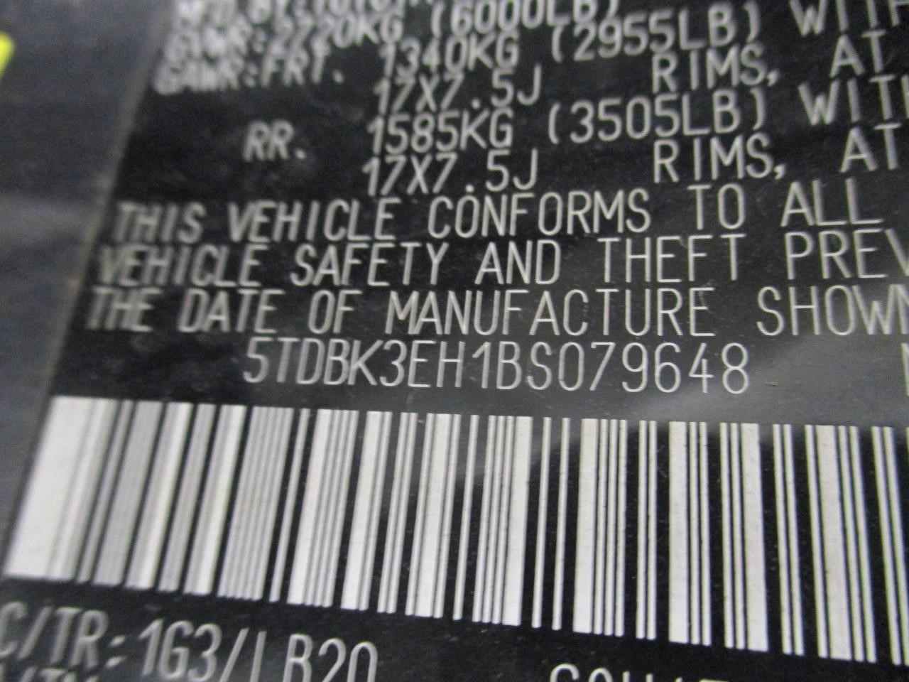 https://f005.backblazeb2.com/file/img-partshotlines-com/Inventory/MA185/Vehicle/111252_04.jpg