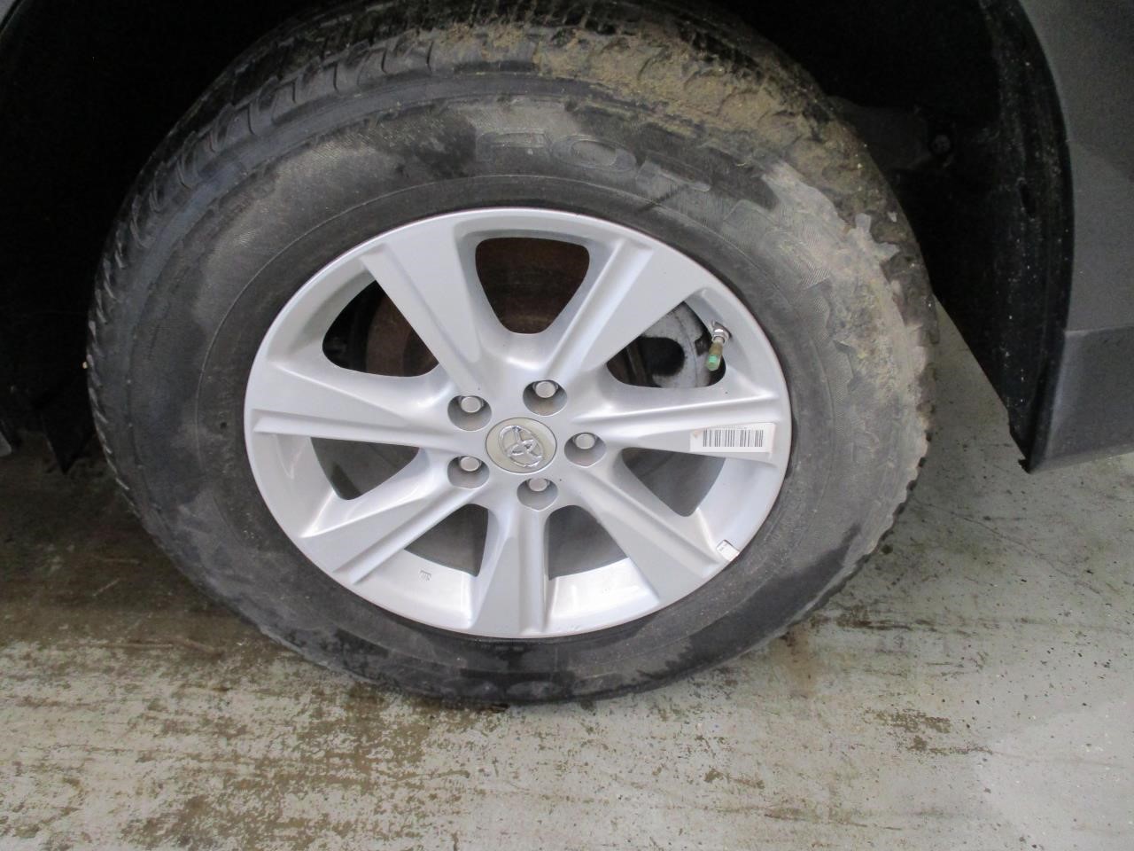 https://f005.backblazeb2.com/file/img-partshotlines-com/Inventory/MA185/Vehicle/111252_05.jpg