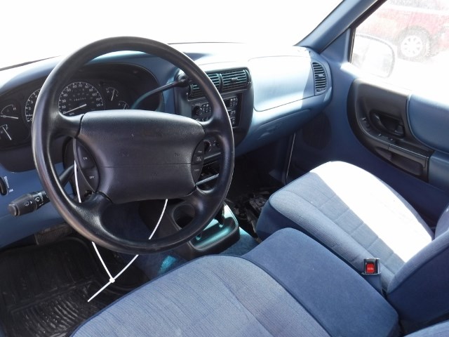 https://f005.backblazeb2.com/file/img-partshotlines-com/Inventory/MA185/Vehicle/61626_08.jpg