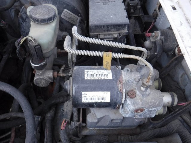 https://f005.backblazeb2.com/file/img-partshotlines-com/Inventory/MA185/Vehicle/61626_11.jpg