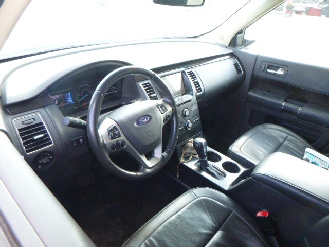 https://f005.backblazeb2.com/file/img-partshotlines-com/Inventory/MA185/Vehicle/85832_09.jpg