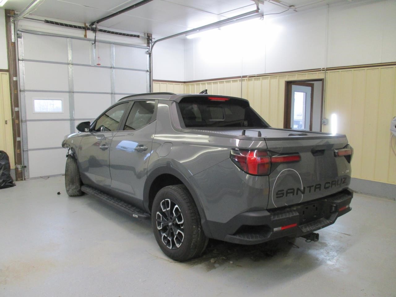 https://f005.backblazeb2.com/file/img-partshotlines-com/Inventory/MA185/Vehicle/97703_12.jpg