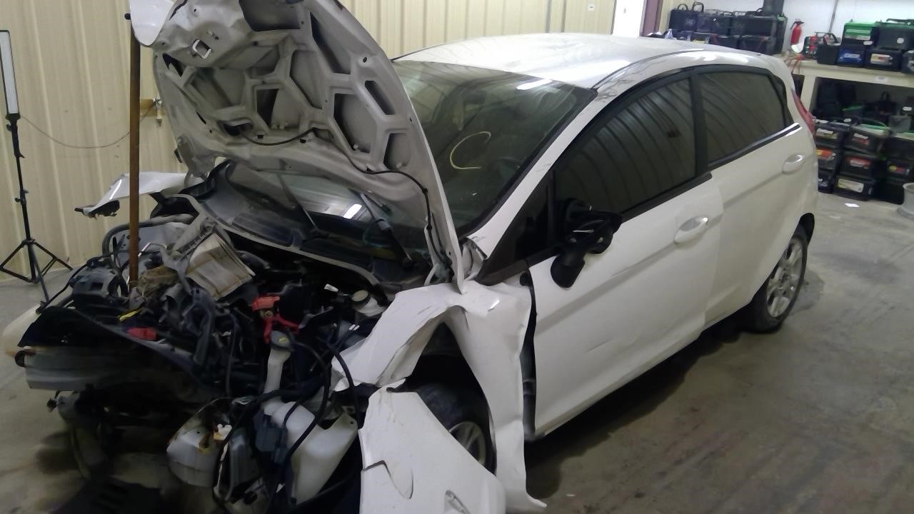 https://f005.backblazeb2.com/file/img-partshotlines-com/Inventory/MA185/Vehicle/98621_01.jpg