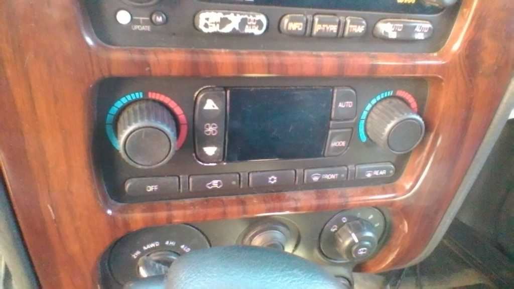 https://f005.backblazeb2.com/file/img-partshotlines-com/Inventory/MA194/Vehicle/12619_09.jpg