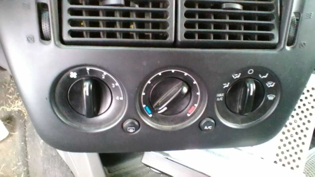 https://f005.backblazeb2.com/file/img-partshotlines-com/Inventory/MA194/Vehicle/12880_07.jpg