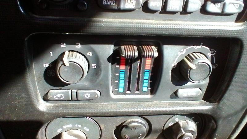 https://f005.backblazeb2.com/file/img-partshotlines-com/Inventory/MA194/Vehicle/14863_12.jpg