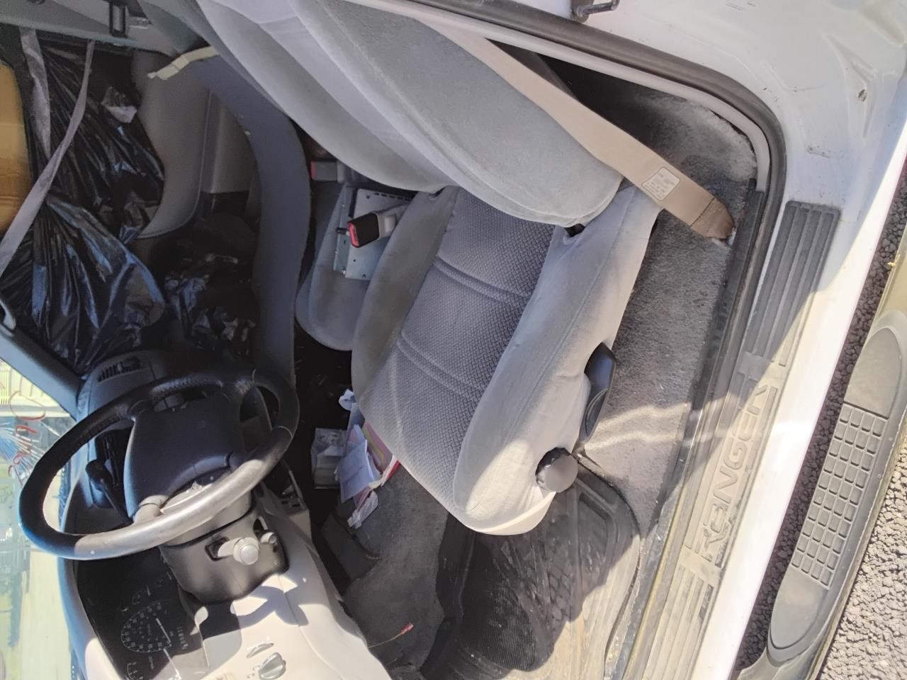 https://f005.backblazeb2.com/file/img-partshotlines-com/Inventory/MA194/Vehicle/18536_11.jpg
