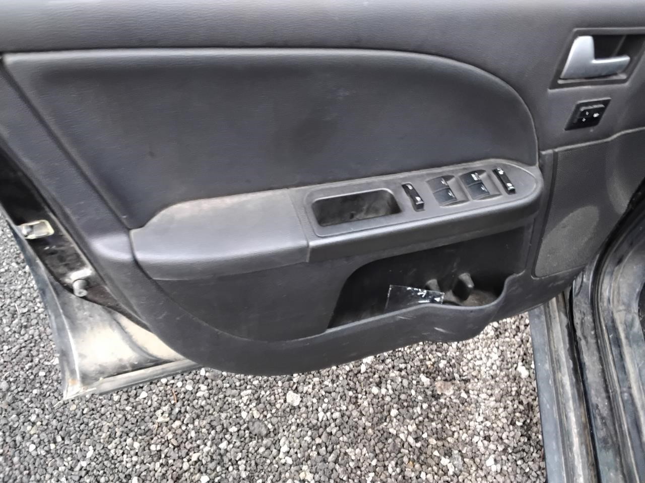 https://f005.backblazeb2.com/file/img-partshotlines-com/Inventory/MA194/Vehicle/18696_07.jpg