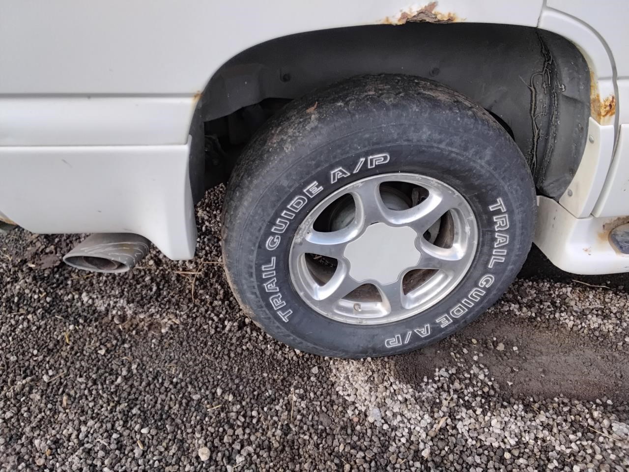 https://f005.backblazeb2.com/file/img-partshotlines-com/Inventory/MA194/Vehicle/18875_02.jpg