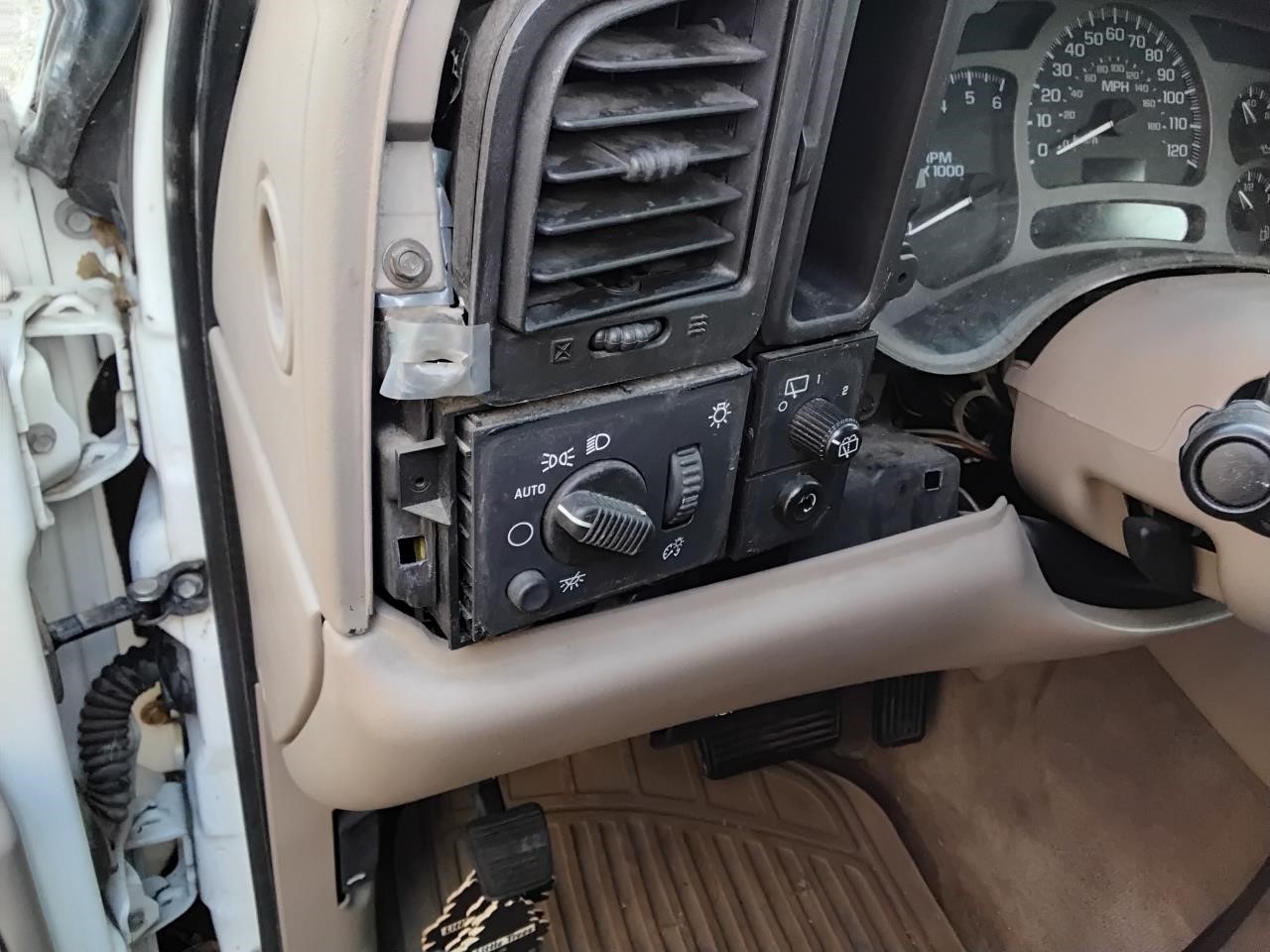 https://f005.backblazeb2.com/file/img-partshotlines-com/Inventory/MA194/Vehicle/18875_08.jpg