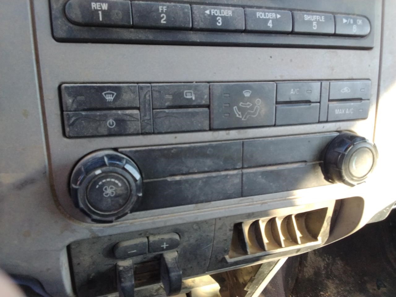 https://f005.backblazeb2.com/file/img-partshotlines-com/Inventory/MA194/Vehicle/18916_11.jpg