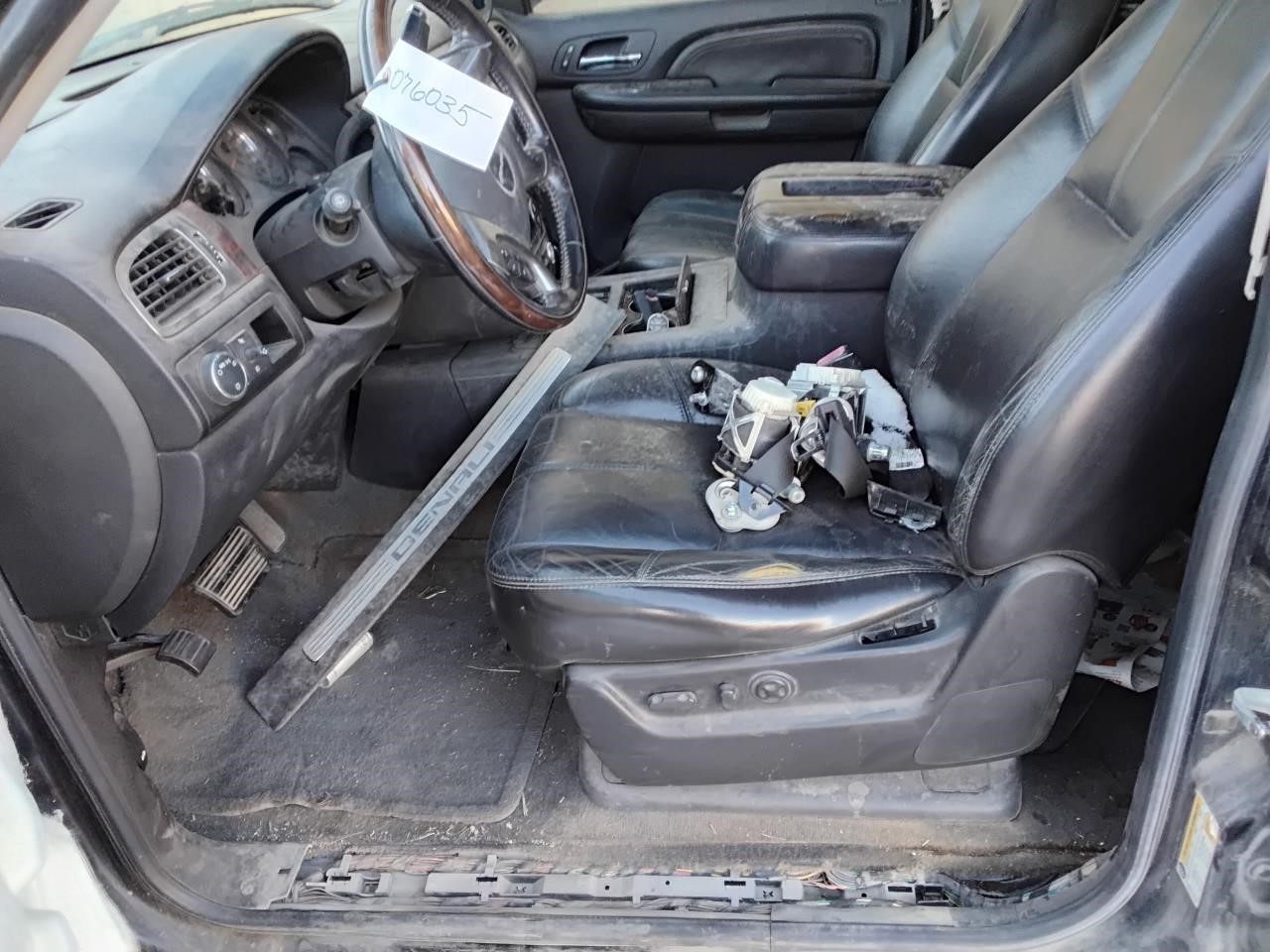 https://f005.backblazeb2.com/file/img-partshotlines-com/Inventory/MA194/Vehicle/19120_12.jpg