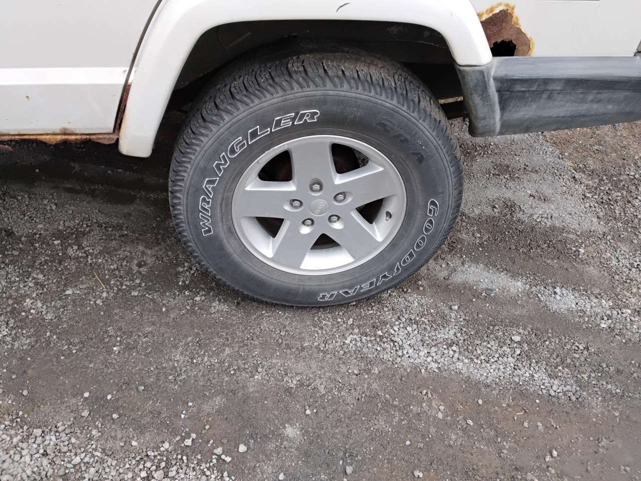 https://f005.backblazeb2.com/file/img-partshotlines-com/Inventory/MA194/Vehicle/19182_02.jpg