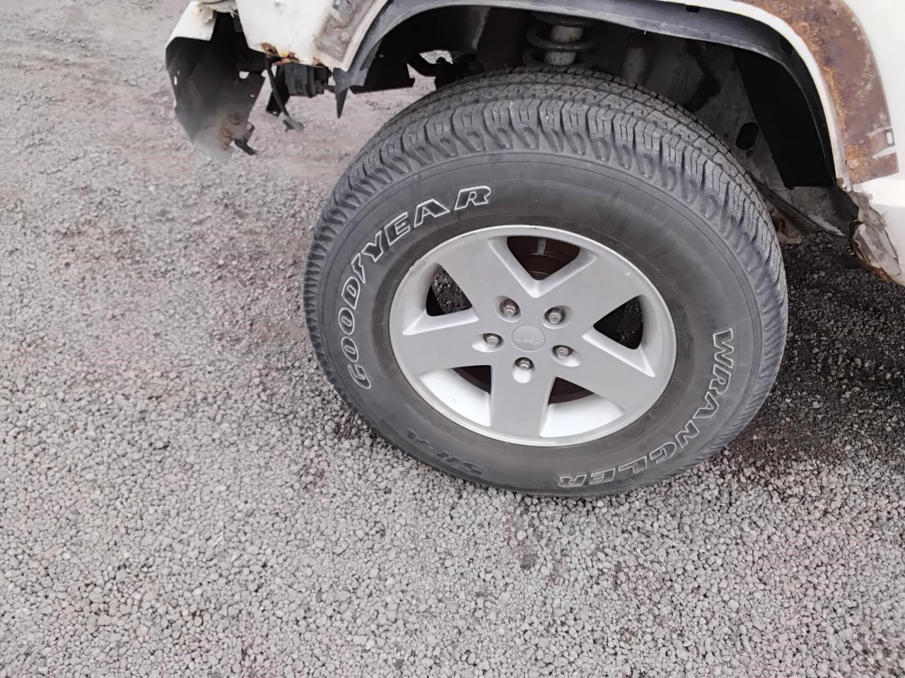 https://f005.backblazeb2.com/file/img-partshotlines-com/Inventory/MA194/Vehicle/19182_04.jpg
