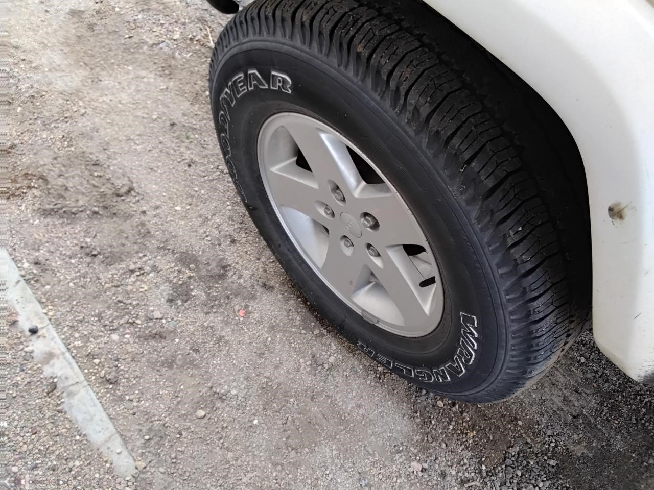 https://f005.backblazeb2.com/file/img-partshotlines-com/Inventory/MA194/Vehicle/19182_08.jpg