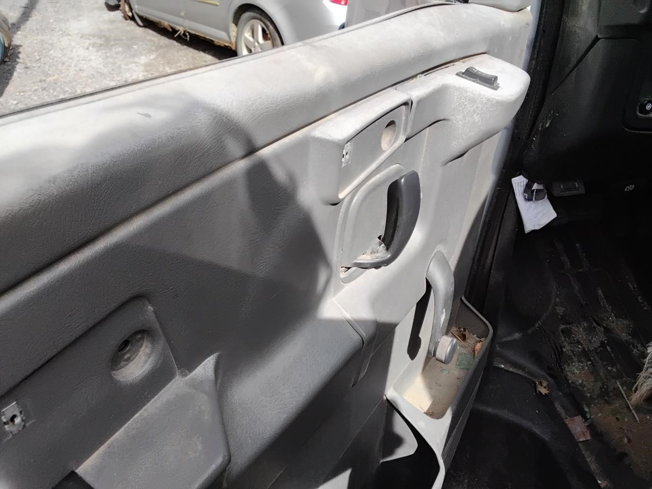 https://f005.backblazeb2.com/file/img-partshotlines-com/Inventory/MA194/Vehicle/19217_08.jpg
