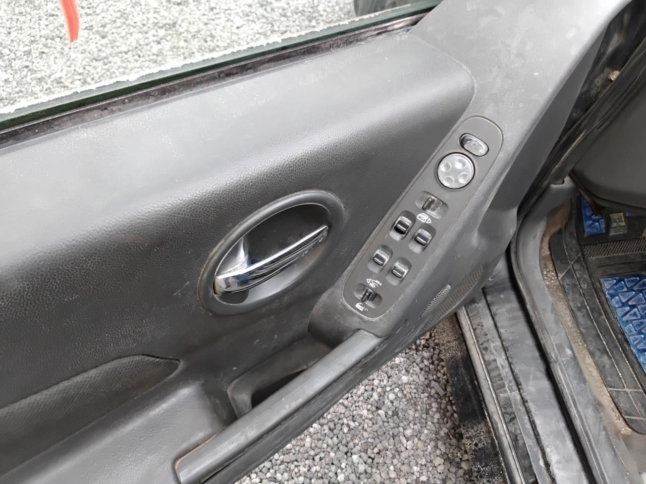 https://f005.backblazeb2.com/file/img-partshotlines-com/Inventory/MA194/Vehicle/19505_12.jpg