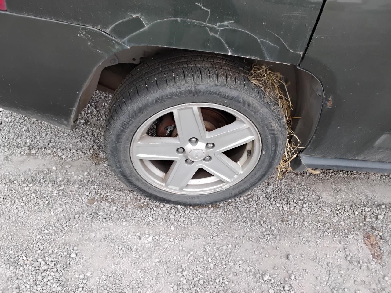 https://f005.backblazeb2.com/file/img-partshotlines-com/Inventory/MA194/Vehicle/19557_04.jpg