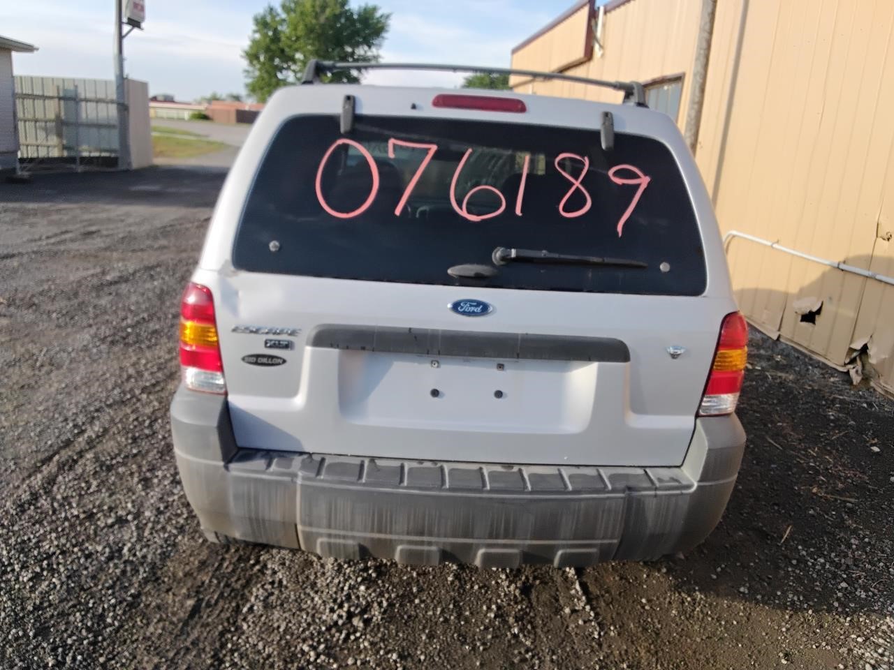 https://f005.backblazeb2.com/file/img-partshotlines-com/Inventory/MA194/Vehicle/19586_01.jpg