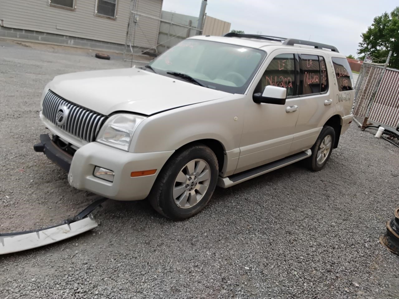 https://f005.backblazeb2.com/file/img-partshotlines-com/Inventory/MA194/Vehicle/19640_06.jpg