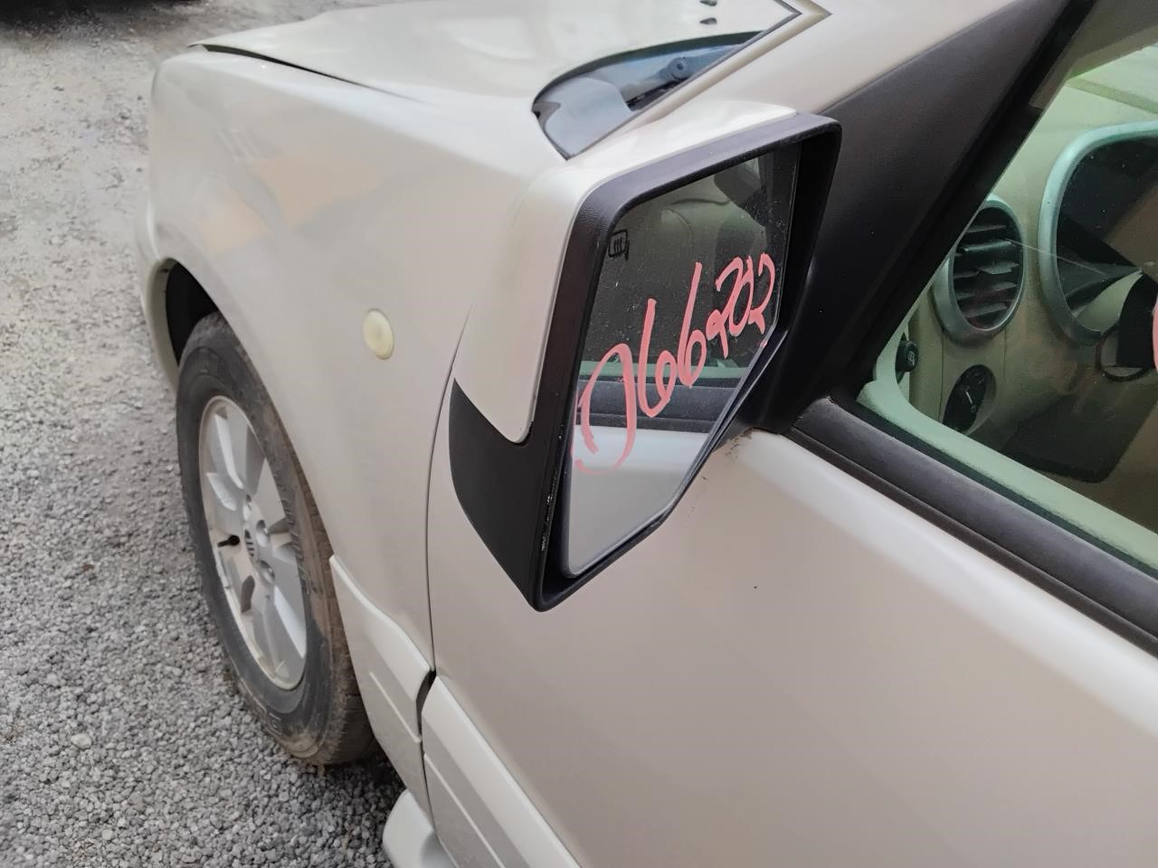 https://f005.backblazeb2.com/file/img-partshotlines-com/Inventory/MA194/Vehicle/19640_08.jpg