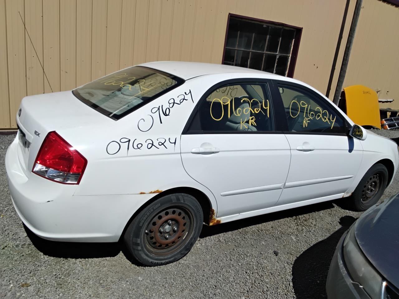 https://f005.backblazeb2.com/file/img-partshotlines-com/Inventory/MA194/Vehicle/19714_02.jpg
